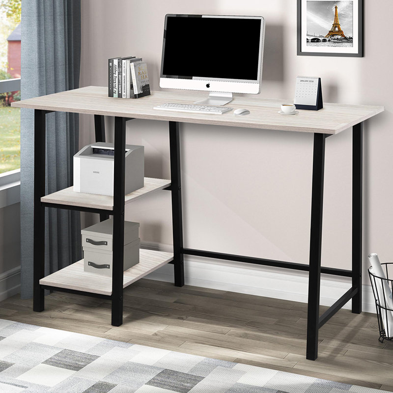 Bureau d'ordinateur avec cadre en métal et surface en bois