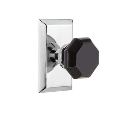Studio Plate with Waldorf Black Door Knob