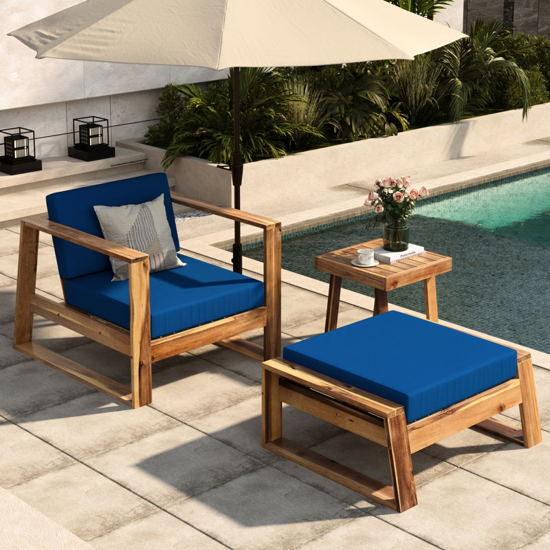 Ensemble de mobilier de jardin en bois avec fauteuil et table d'appoint mobile, idéal pour profiter du plein air. Sa hauteur pratique embellit l'espace.