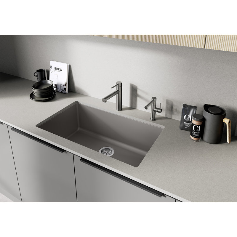 Alta II Low Arc Pull-Out Dual-Spray Kitchen Faucet, Satin Platinum