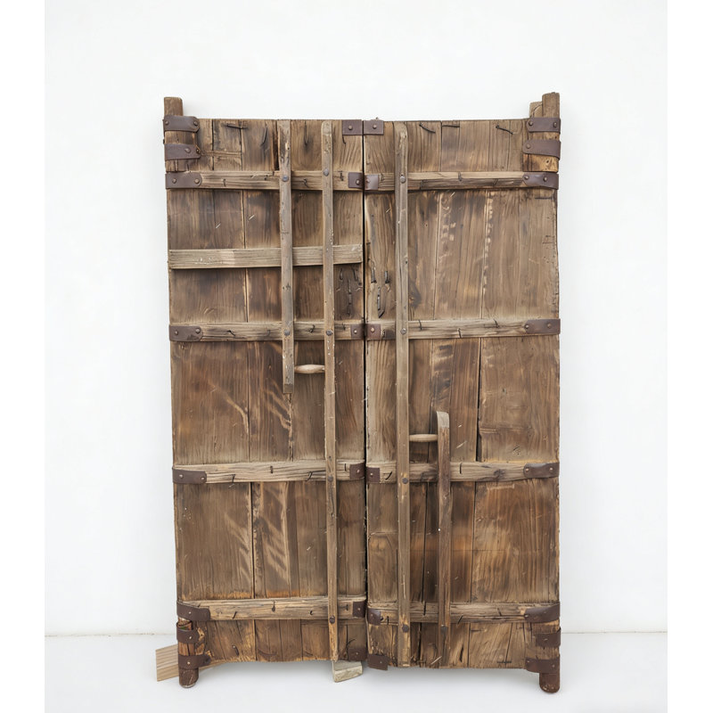 DYAG East Brown Solid Wood Pivot
