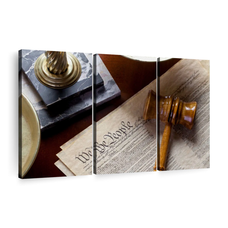"Justice and Constitution" sur toile, H 20 po x l 33 po x P 1,25 po