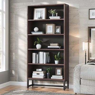 Bibliothèque en bois naturel, combinant une capacité de charge robuste avec l'esthétique naturelle de la maison