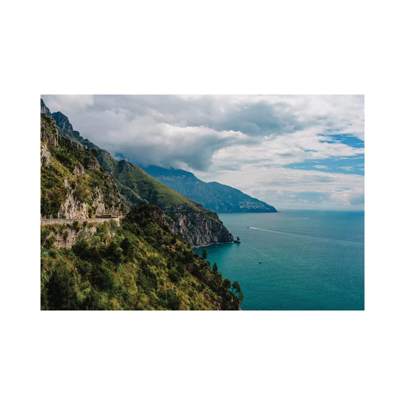 «Amalfi Coast Drive XIX» par Bethany Young, reproduction de photo sur toile tendue, H 26 po x l 40 po x 1,5 po