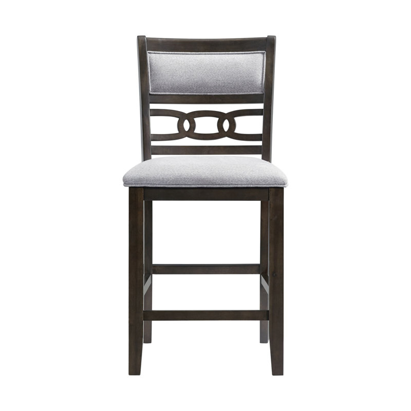 Chaise rembourrée Relyea, Noyers, H 36 po x L 42 po x l 42 po