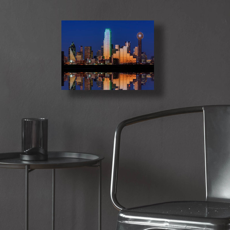 «Dallas Aglow» par Rick Berk, H 12 po x l 16 po x P 0,13 po