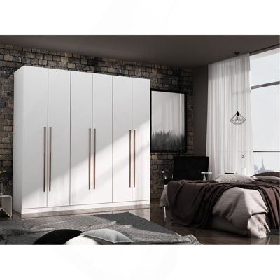 Garde-robe blanche