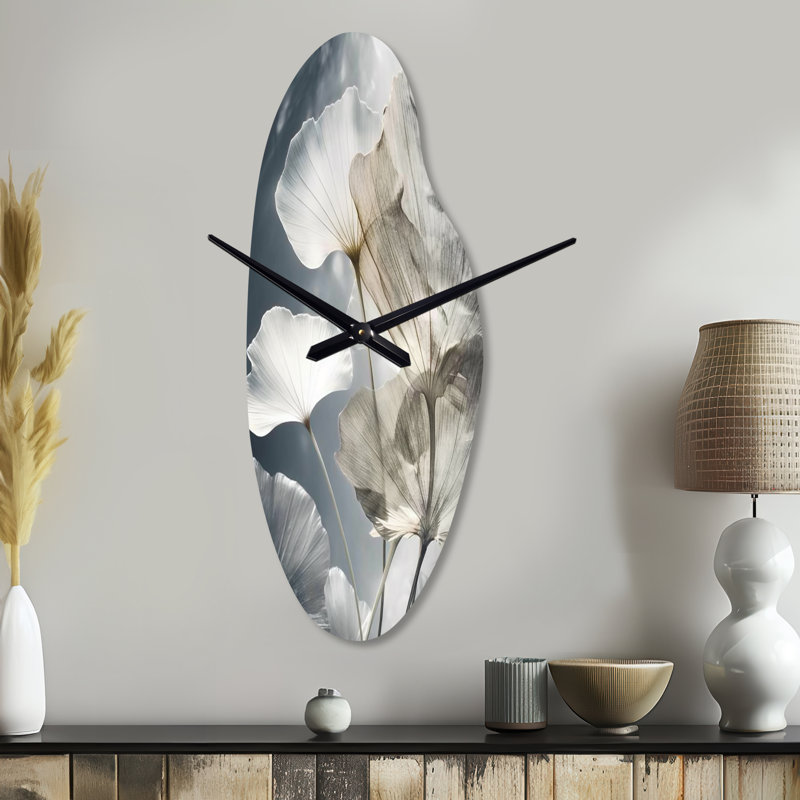 Tropical Palm Art For Ginkgo Art III - Horloge murale incurvée traditionnelle en métal, impression d'horloge asymétrique