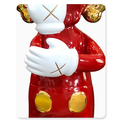 Stylish Fiberglass Decorative Statue with Modern Design