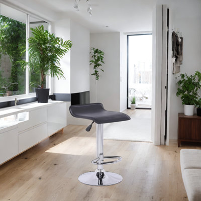 Wendo Adjustable Stool