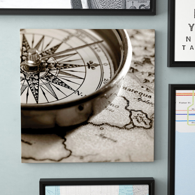 Boussole par PhotoINC Studio - Estampe numérique sur toile tendue avec châssis, H 12 po x l 12 po x P 1,5 po, Toile tendue