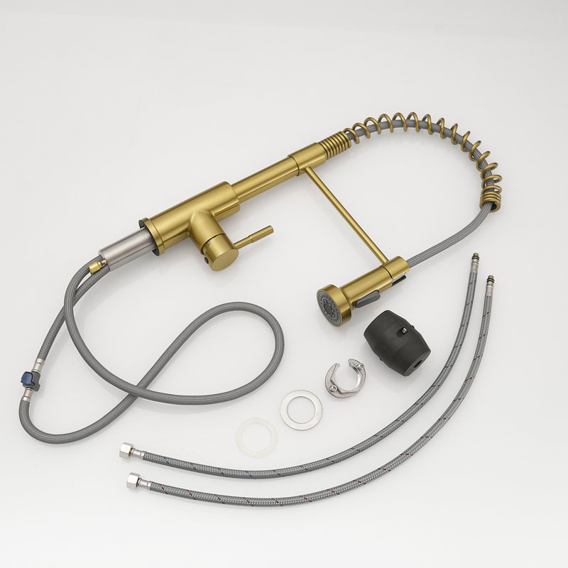 Robinet de cuisine polyvalent en acier inoxydable brossé or pour éviers modernes