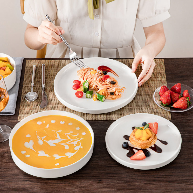 16 Piece Set Of White Curved Vertical Edge Design Ceramic Tableware Including 4 Plates/Dessert Plates/Soup Plates/Bowls Serving 4 People