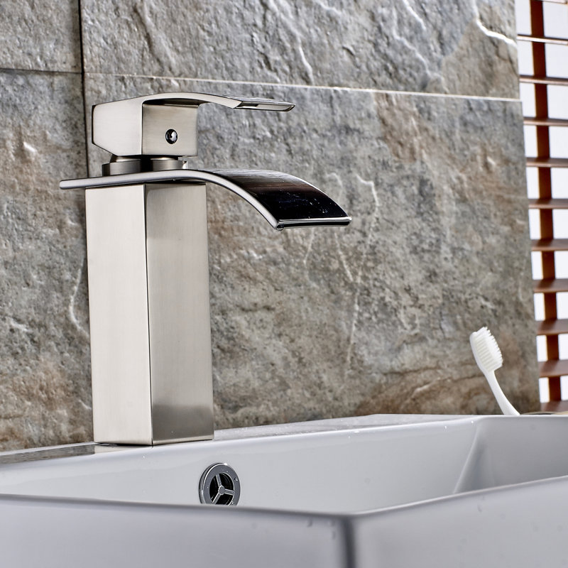 Robinet de salle de bain moderne en nickel brossé, trou unique, cascade, débit silencieux, commande manuelle, robinet contemporain en nickel à valve à cartouche, fonctionnement en cascade, contrôle