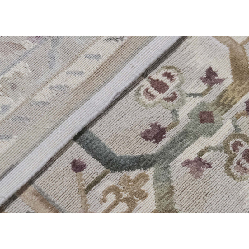 Tapis beige et ivoire de haute qualité noué à la main