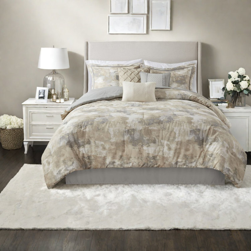 Luxury 7 Piece Bedding Sets, Cal King Polyester Blend, Modern Home Style