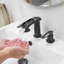 8 po Robinet pour salle de bain à 2 poignées Waterfall avec drain escamotable noir mat-110222565