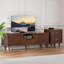 Meuble télé de 59 po Hadwin, meuble télé cannelé avec tiroirs et tablettes de rangement conçus pour les téléviseurs de 32 à 65 po. Meuble audio-vidéo en bois pour le salon et la chambre à coucher, console média et console télé moderne