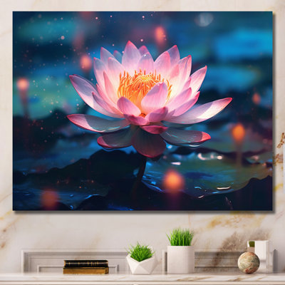 «Blossoming Wild Pink Lotus In Pond», reproduction sur toile