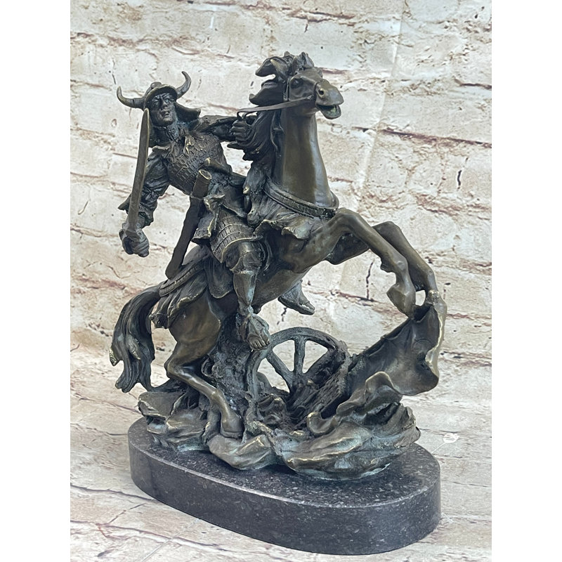 Figurine de casque de style viking japonais