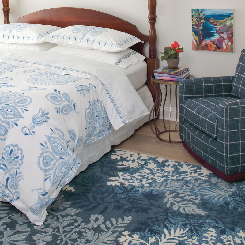 Florals Garden Damask Hand-Tufted Wool Floral Blue/White Area Rug, Rectangle 9' x 13'