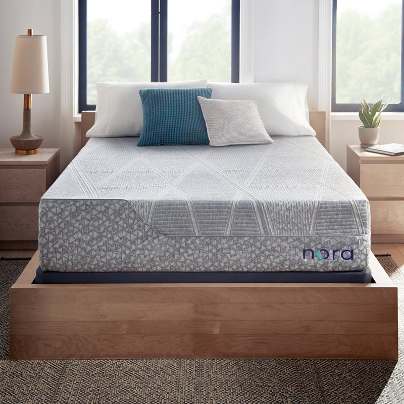 Matelas hybride moyen 10 po Nora Cooling, Très grand californien