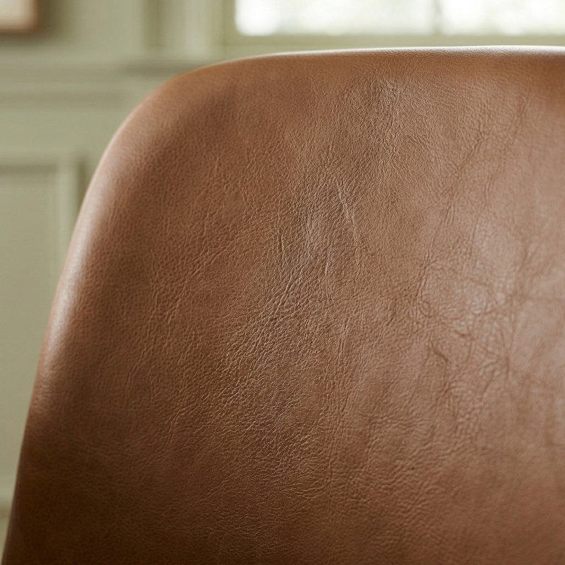 Chaise rembourrée en similicuir Kody , Cuir végétal brun clair