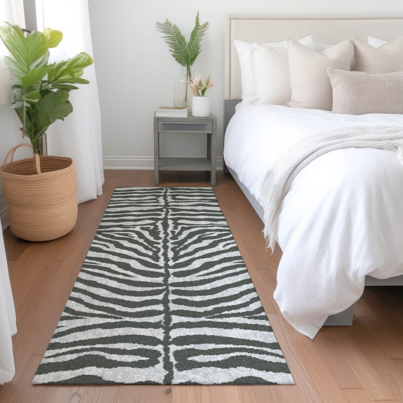Premium Machine Washable Kishonna AMF42 Gray Rug, Runner 2'3" x 7'6"