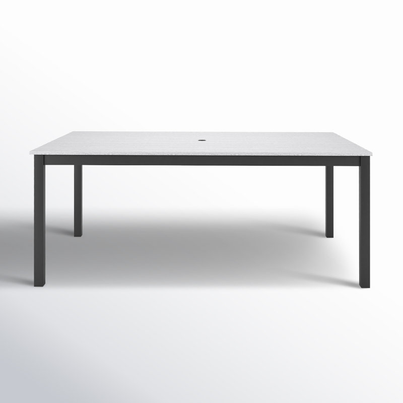 Table de salle à manger d'extérieur rectangulaire Townsend, L 41 po x L 72 po x H 29 po, Blanc cassé