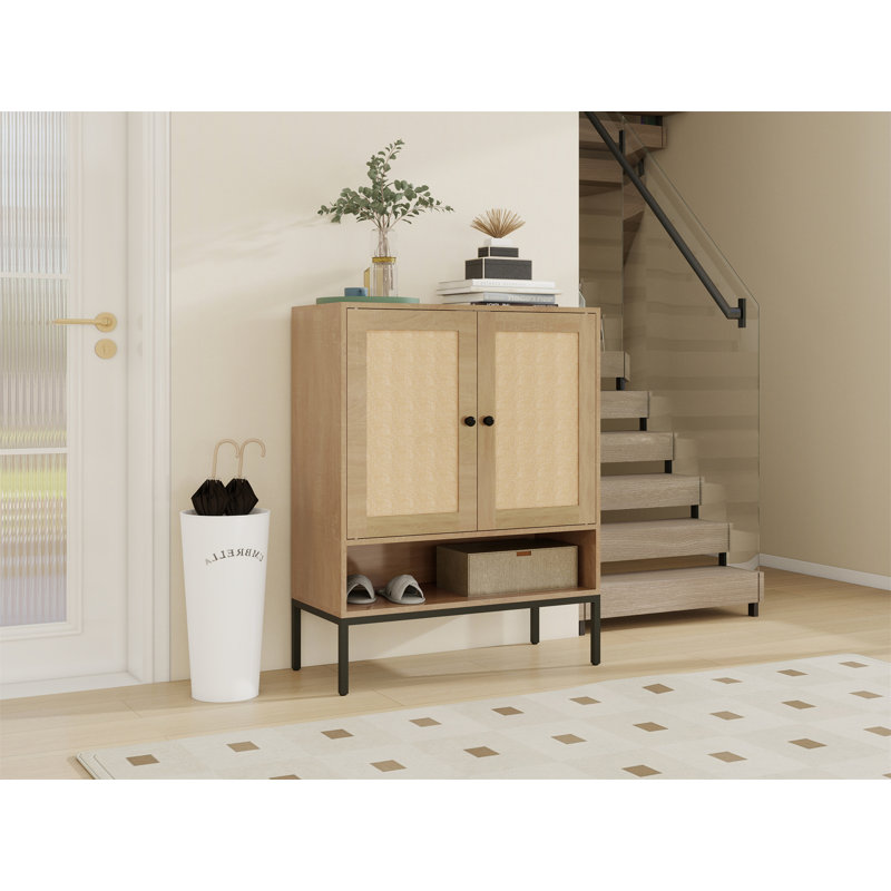 Armoire à chaussures en rotin avec tablettes réglables