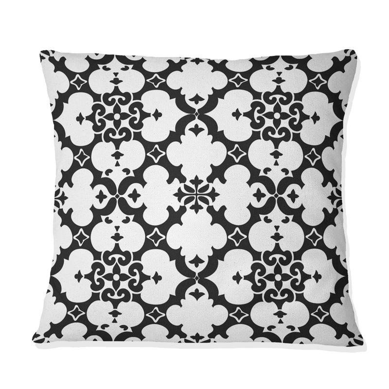 Coussin décoratif noir à motif quadrilobe noir et blanc, H 16 po x l 16 po