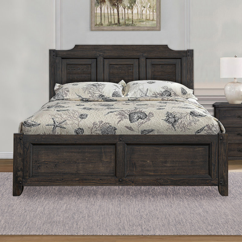 Jaquale Scalloped Bed, King
