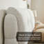 Lit plateforme grand en tissu bouclé de style crème - Structure rembourrée en forme de nuage doux avec pieds en bois massif, aucun sommier nécessaire