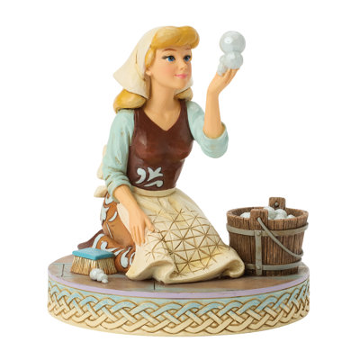 Figurines & Sculptures
