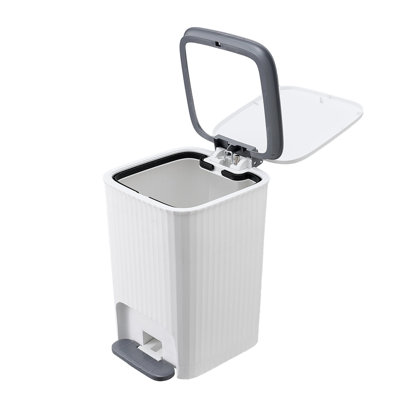 Plastic Step On Waste Bin