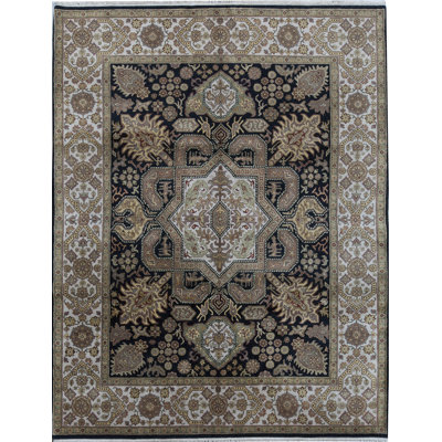 Tapis noir et ivoire de haute qualité noué à la main