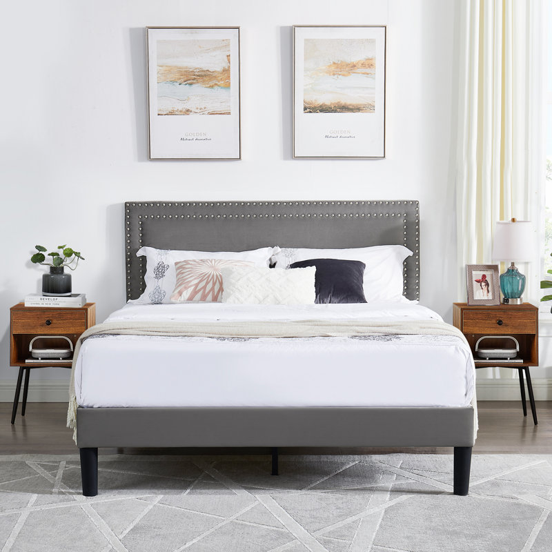 Ensemble de chambre avec lit plateforme 3 pièces Maybee, Marron, Grand