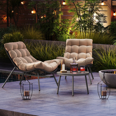 Ensemble de 3 meubles de patio avec chaises basses Papasan et table basse en verre trempé