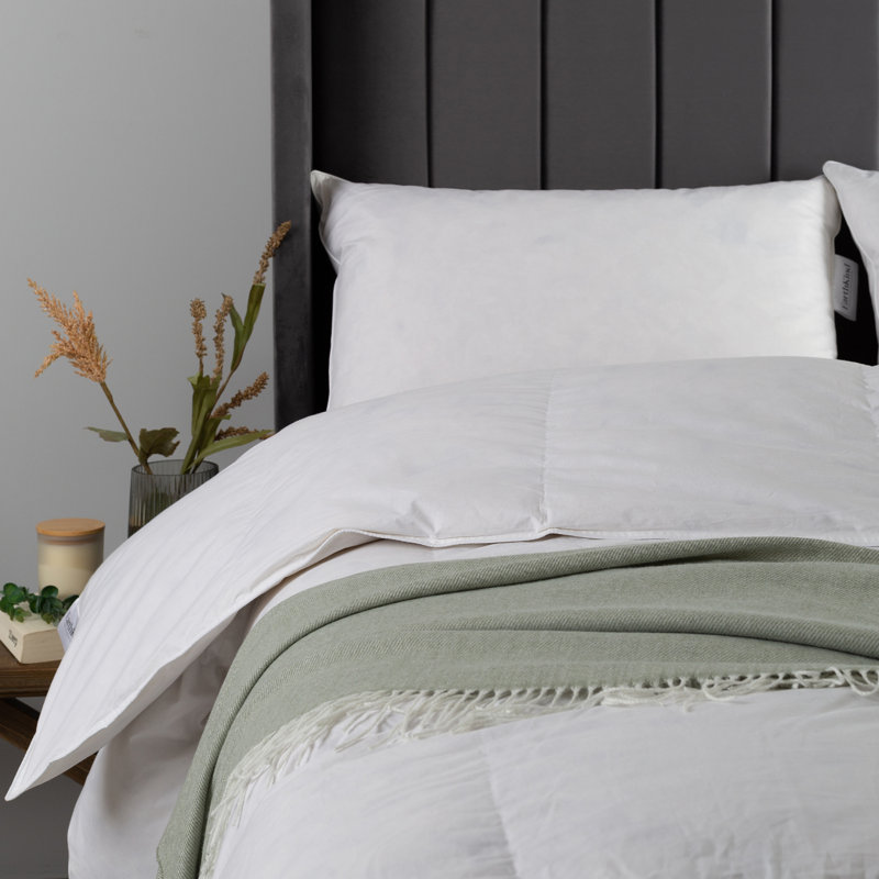 EarthKind Feather & Down Eco Friendly Sustainable 4.5 Tog Summer Cotton Cover Duvet, Super King