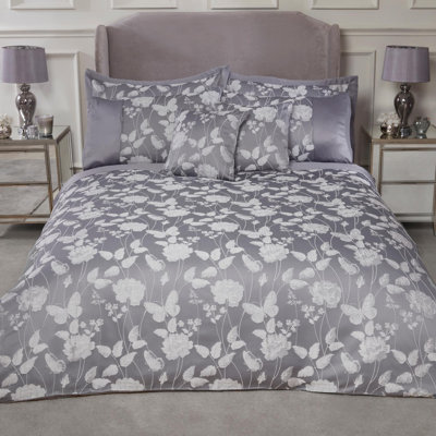 Edmiston Floral Duvet Cover Set with Pillowcases Included