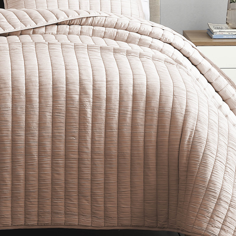 Blush Pink Full Reversible Quilt Set with Shams