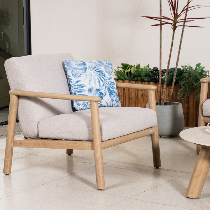 Chaise longue d'extérieur avec coussins Lott