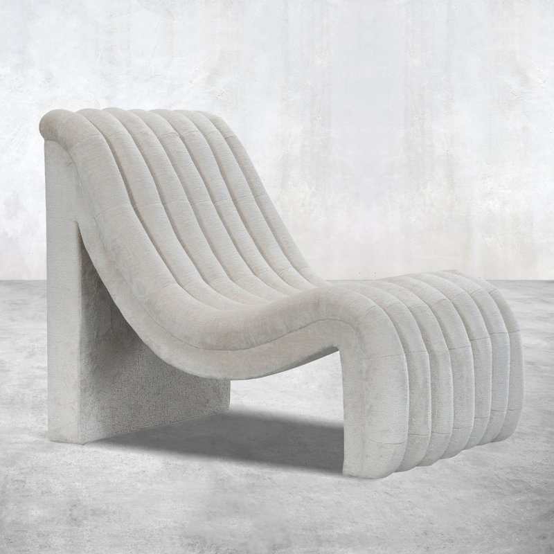 Chaise Chichi en chenille martelée, Mélange de polyester gris clair