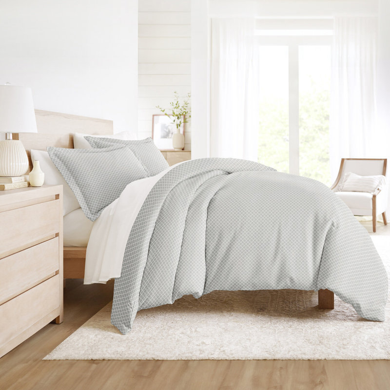 Duvet Cover Set Patterned Microfiber Ultra Soft Bedding in Quatrefoil, Gray, Twin Duvet Cover + 1 Standard Sham
