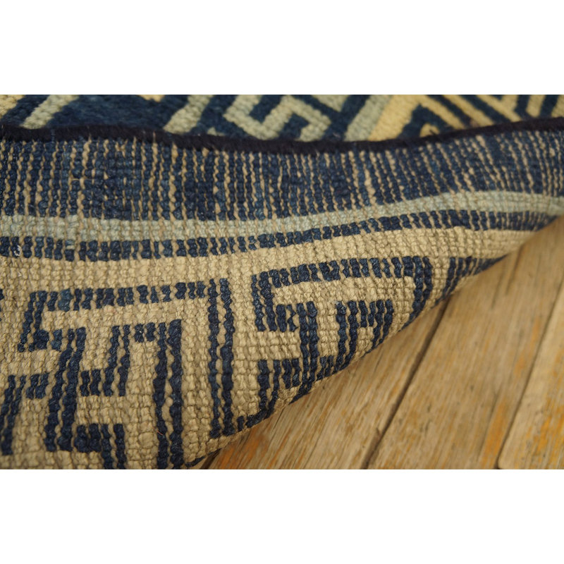 Hand Knotted Wool Oriental Area Rug