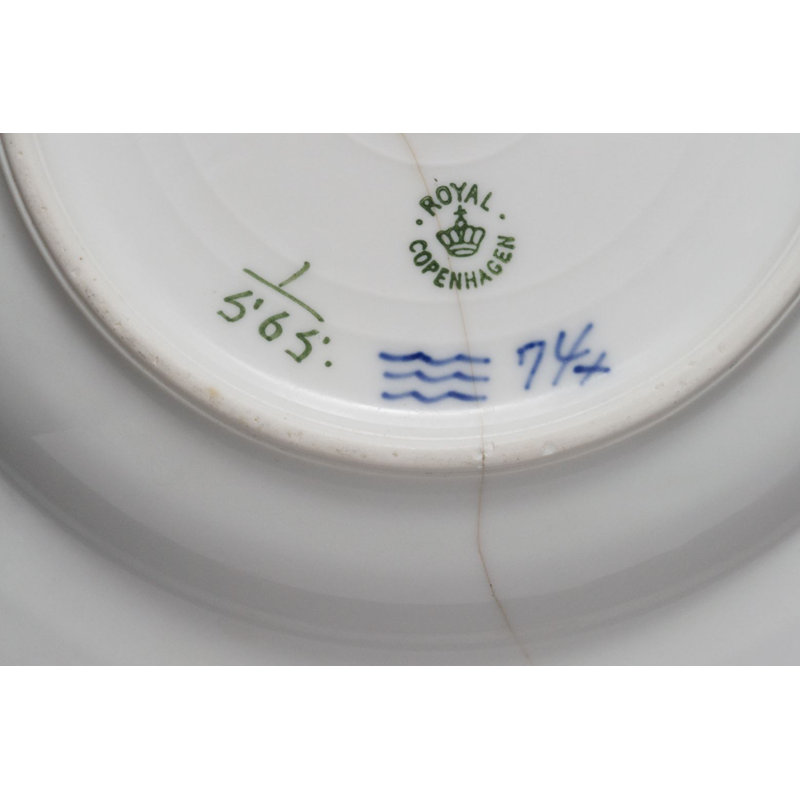 White Fluted Full Lace Dessert Plate 7.48"
