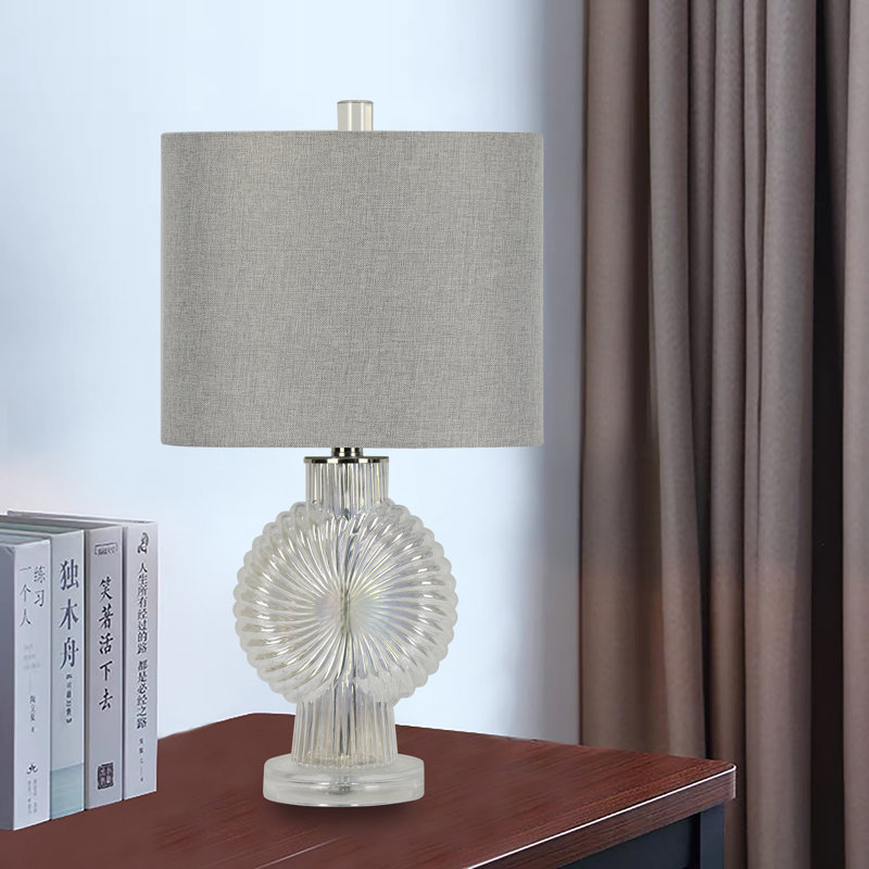 Lampe de table en cristal Kornilia, H 22 po x l 12 po x P 7 po