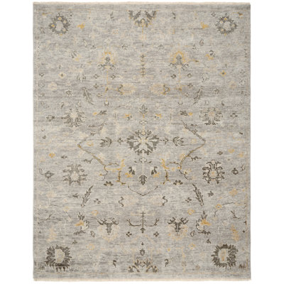 Phelix Wool Flroal Area Rug in Gray