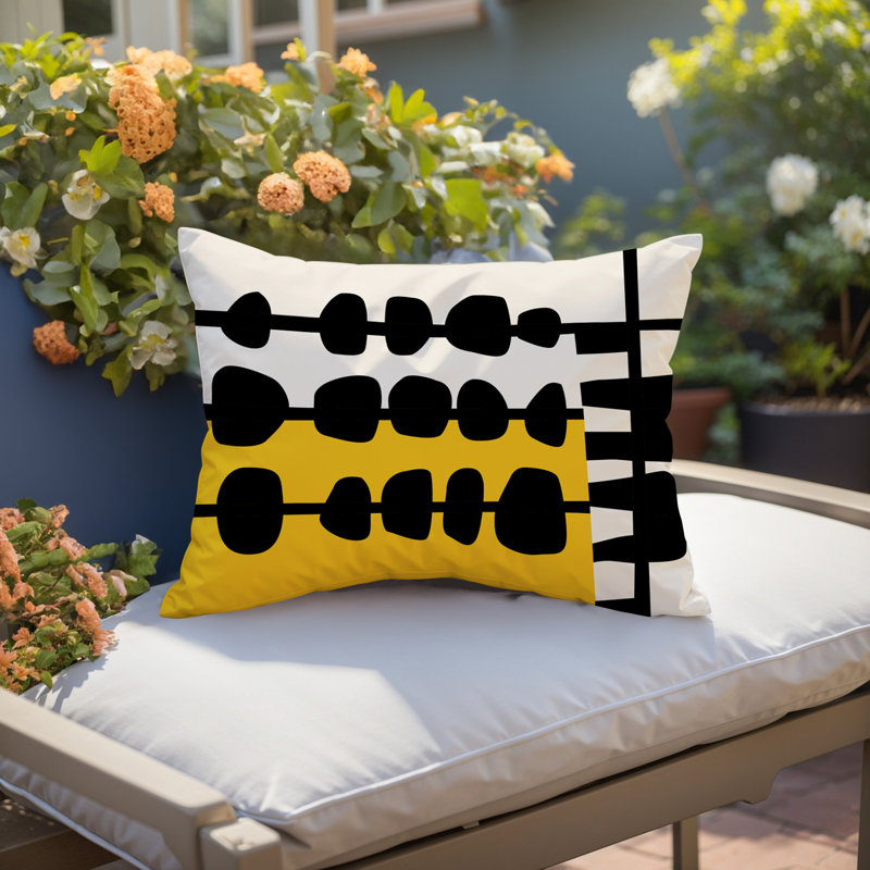 Oreiller rectangulaire réversible intérieur / extérieur Dola, Jaune / noir / blanc cassé, H 14 po x l 20 po