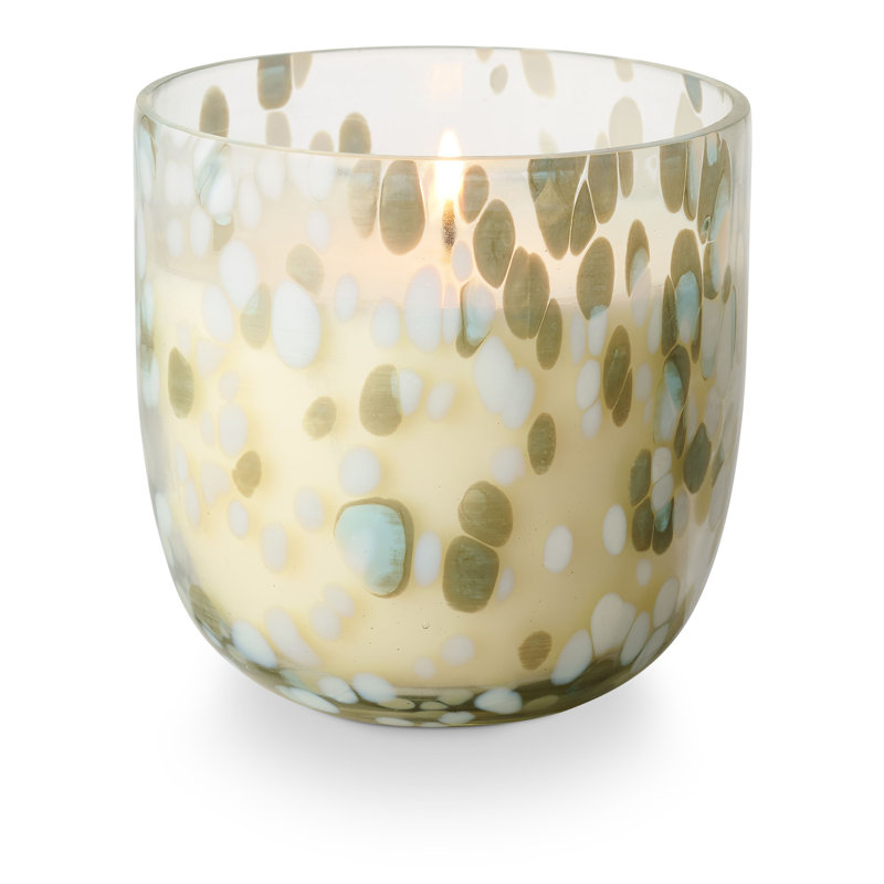 Bougie parfumée sous le soleil